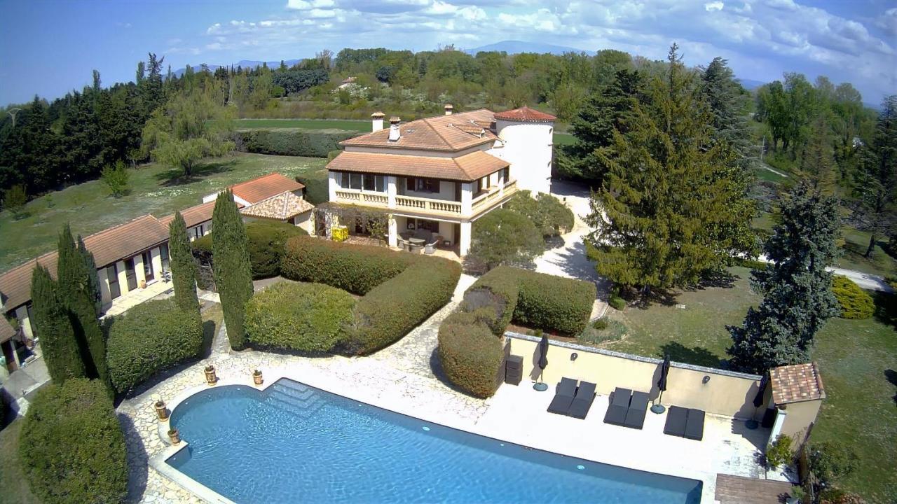 Entraigues-sur-la-Sorgue Villa Liberty المظهر الخارجي الصورة
