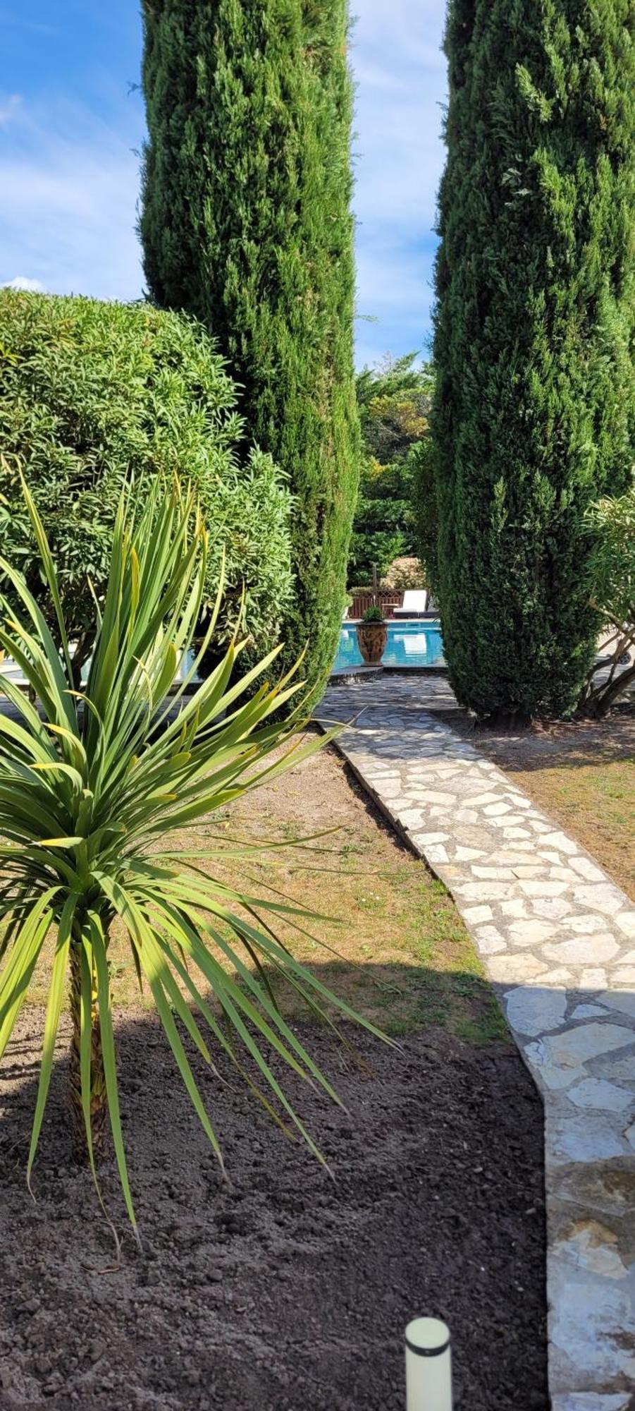Entraigues-sur-la-Sorgue Villa Liberty المظهر الخارجي الصورة
