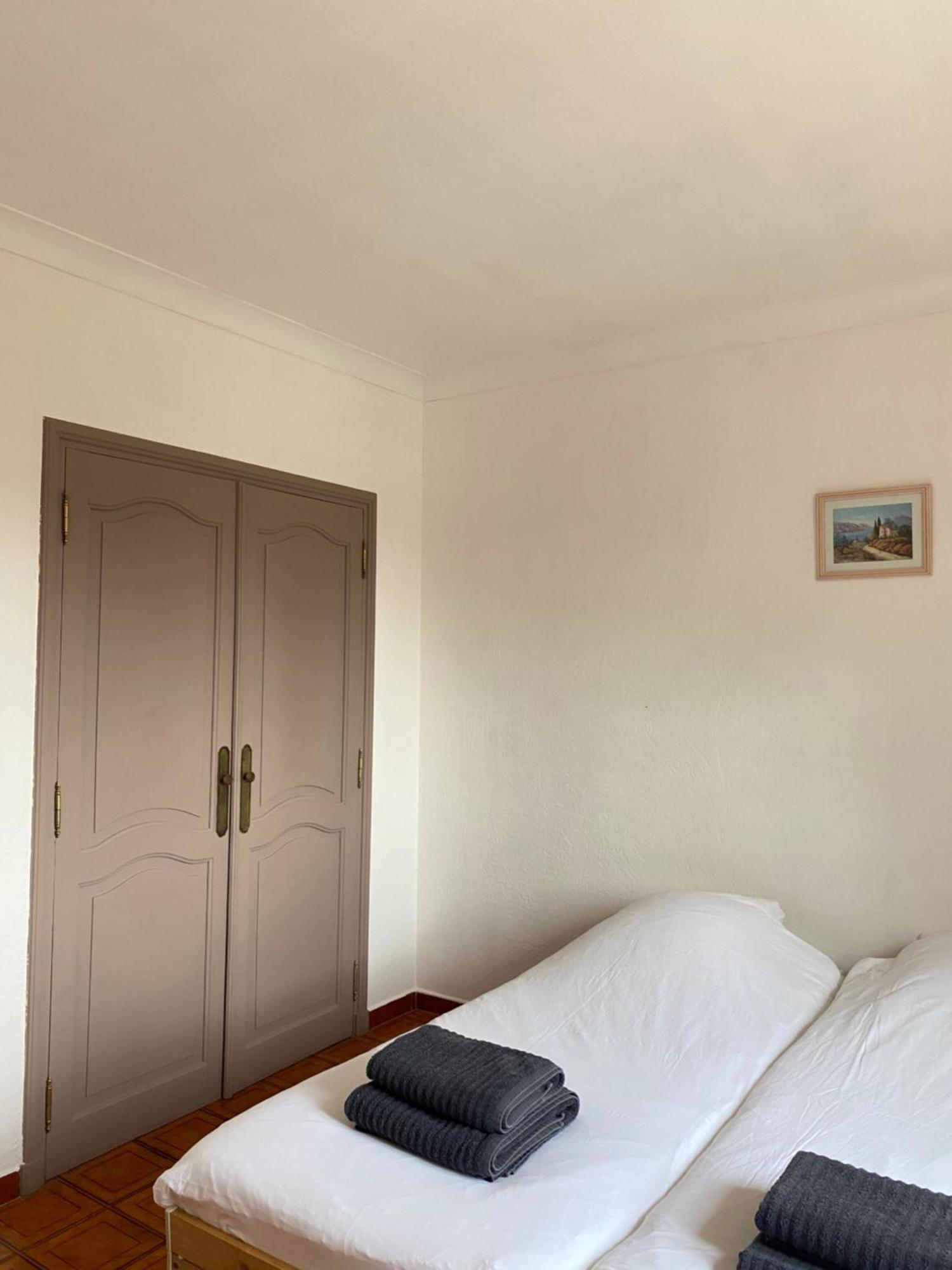 Entraigues-sur-la-Sorgue Villa Liberty المظهر الخارجي الصورة