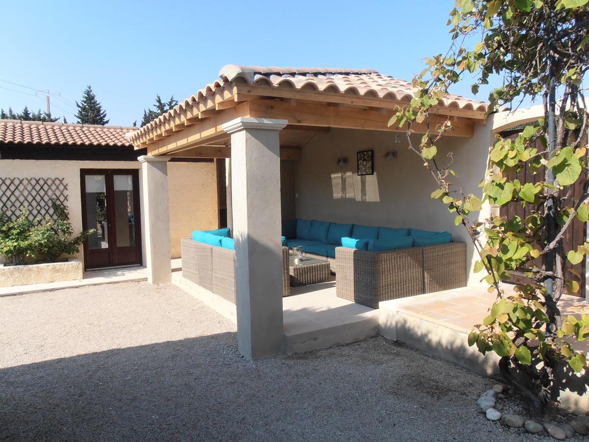 Entraigues-sur-la-Sorgue Villa Liberty المظهر الخارجي الصورة